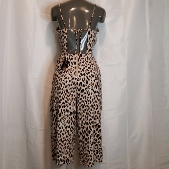 Material Girl Women's Black & Cream Leopard Print Jumpsuit Size Medium - Picture 2 of 3